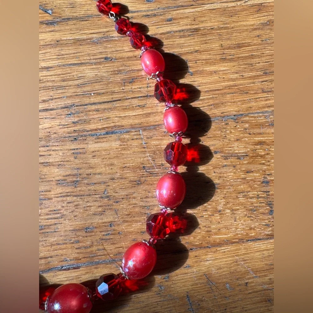 50s Vintage Red Glass Bead and Crystal Necklace - Picture 2 of 7